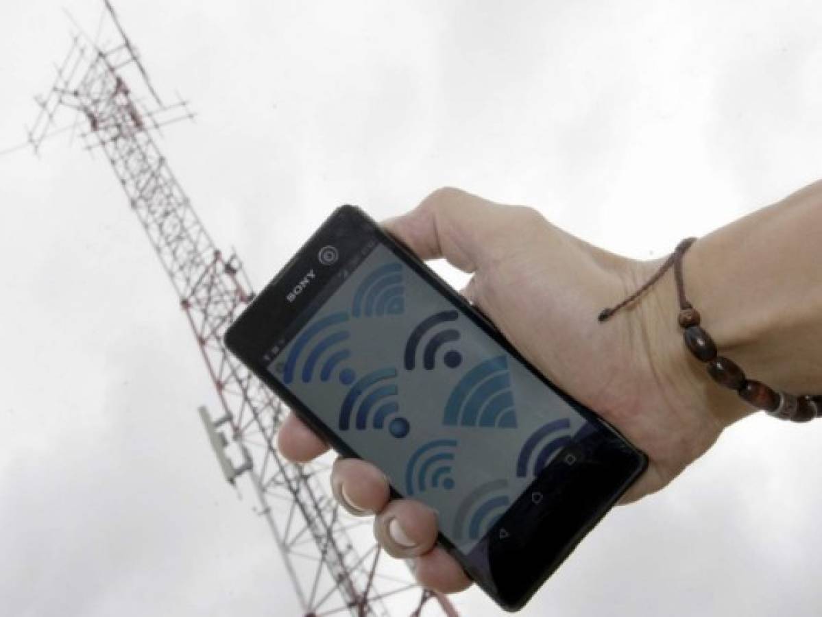 La densidad de la telefonía celular creció 15% en Honduras