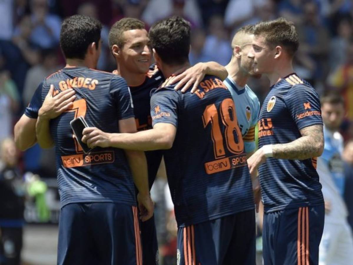 Fútbol de España: El Valencia gana 2-1 al Deportivo de La Coruña en el último día de Liga