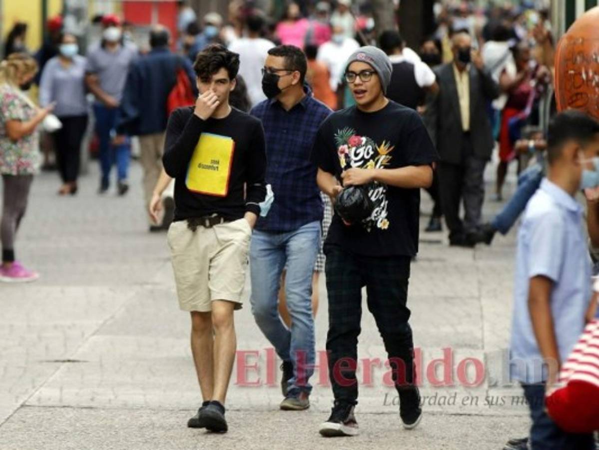 Las medidas de bioseguridad no son acatadas por todos los capitalinos. Foto: El Heraldo
