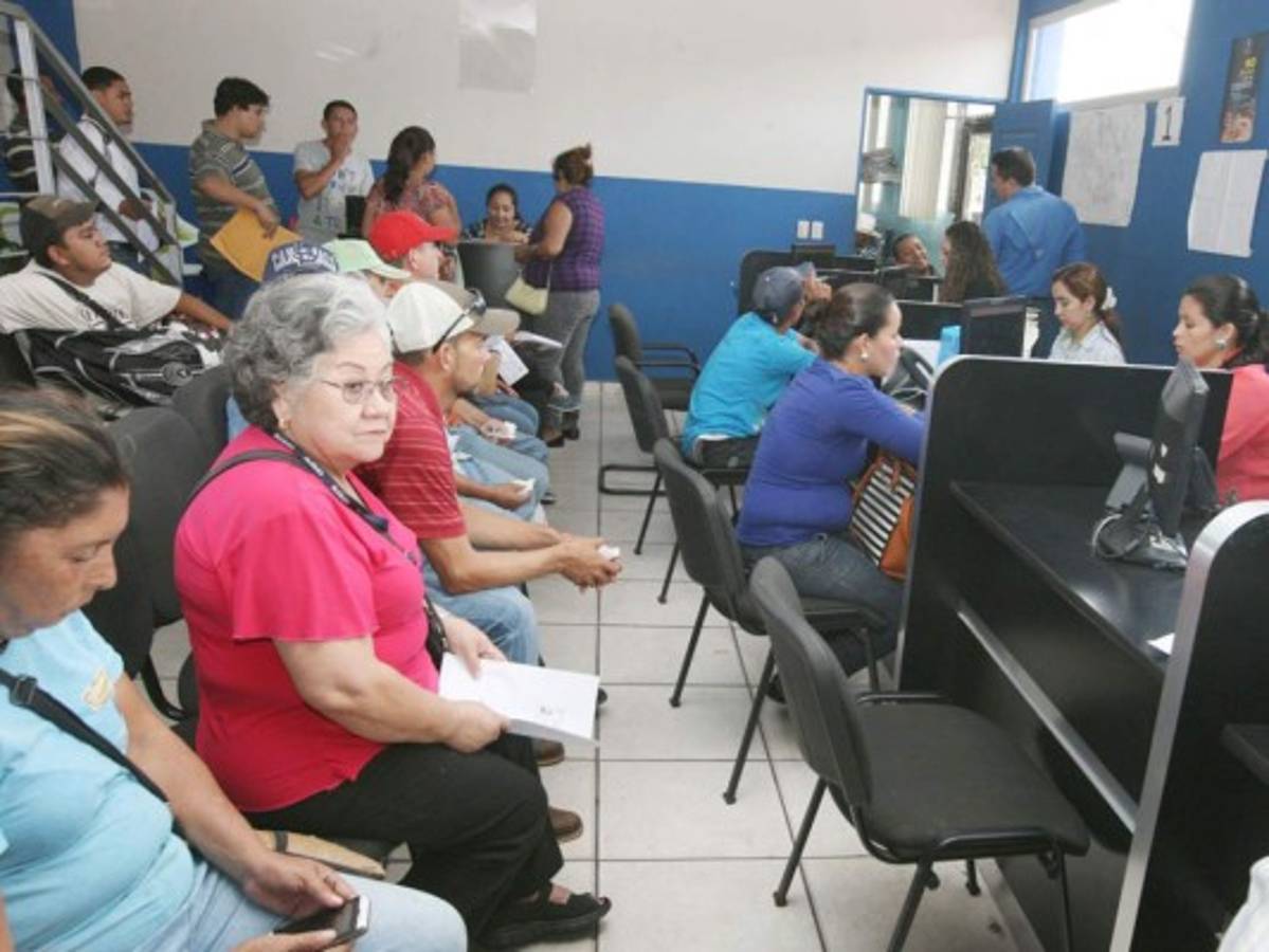 Falta de respuesta de la ENEE por el cobro ilegal genera malestar