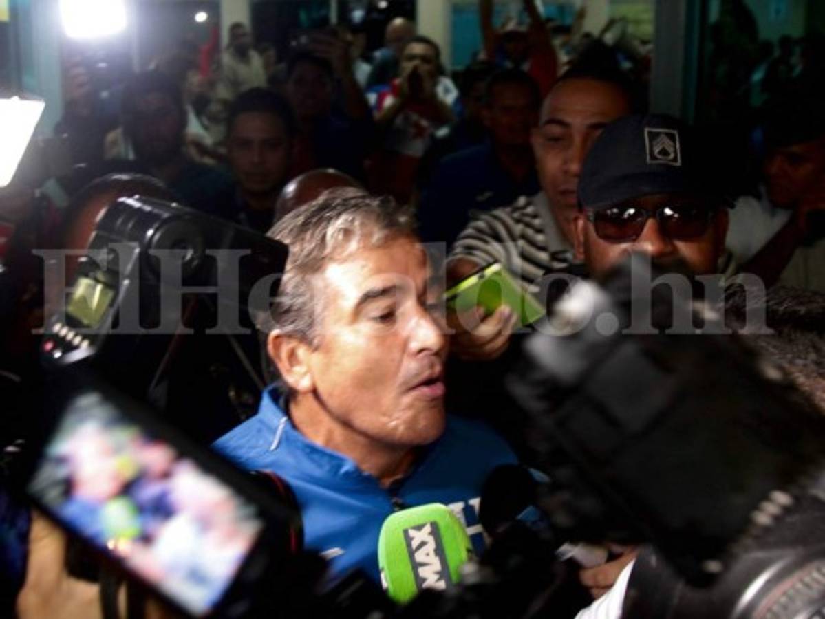 Jorge Luis Pinto, seleccionador de Honduras, vivió un show en Panamá