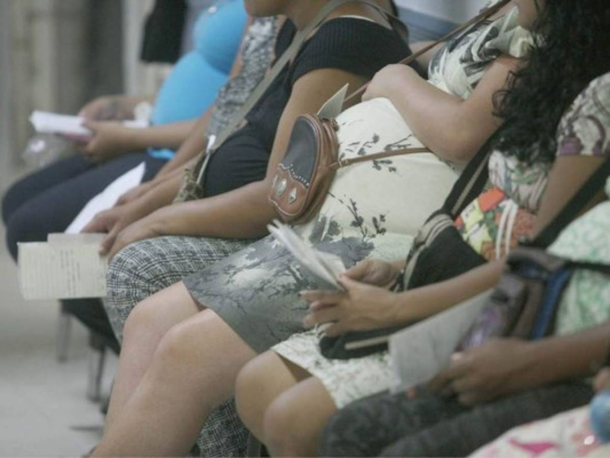 37 gestantes bajo vigilancia por riesgos en bebés