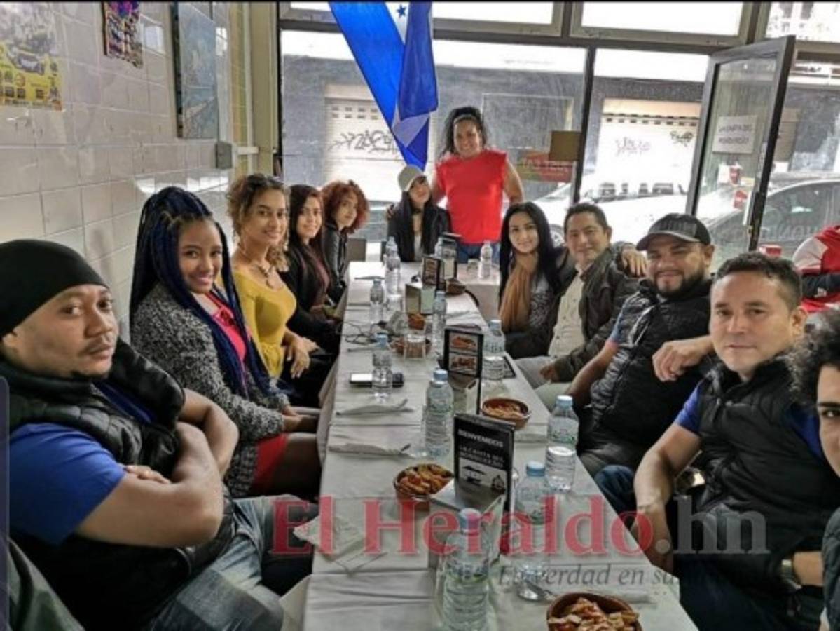 Hondureños, españoles, colombianos y peruanos son algunos de sus clientes. Foto: El Heraldo
