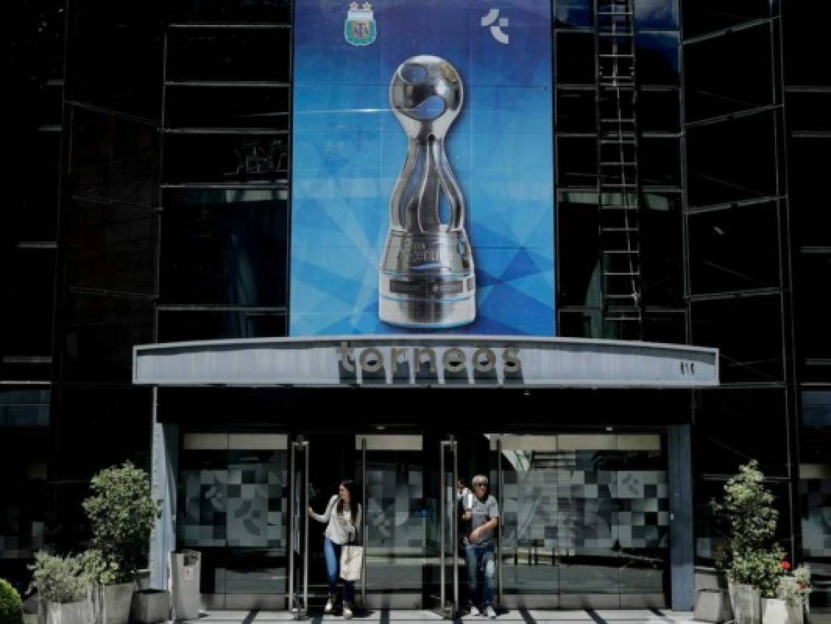 Durante jucio por el escándalo de la FIFA argentino describe cómo pagaba sobornos   