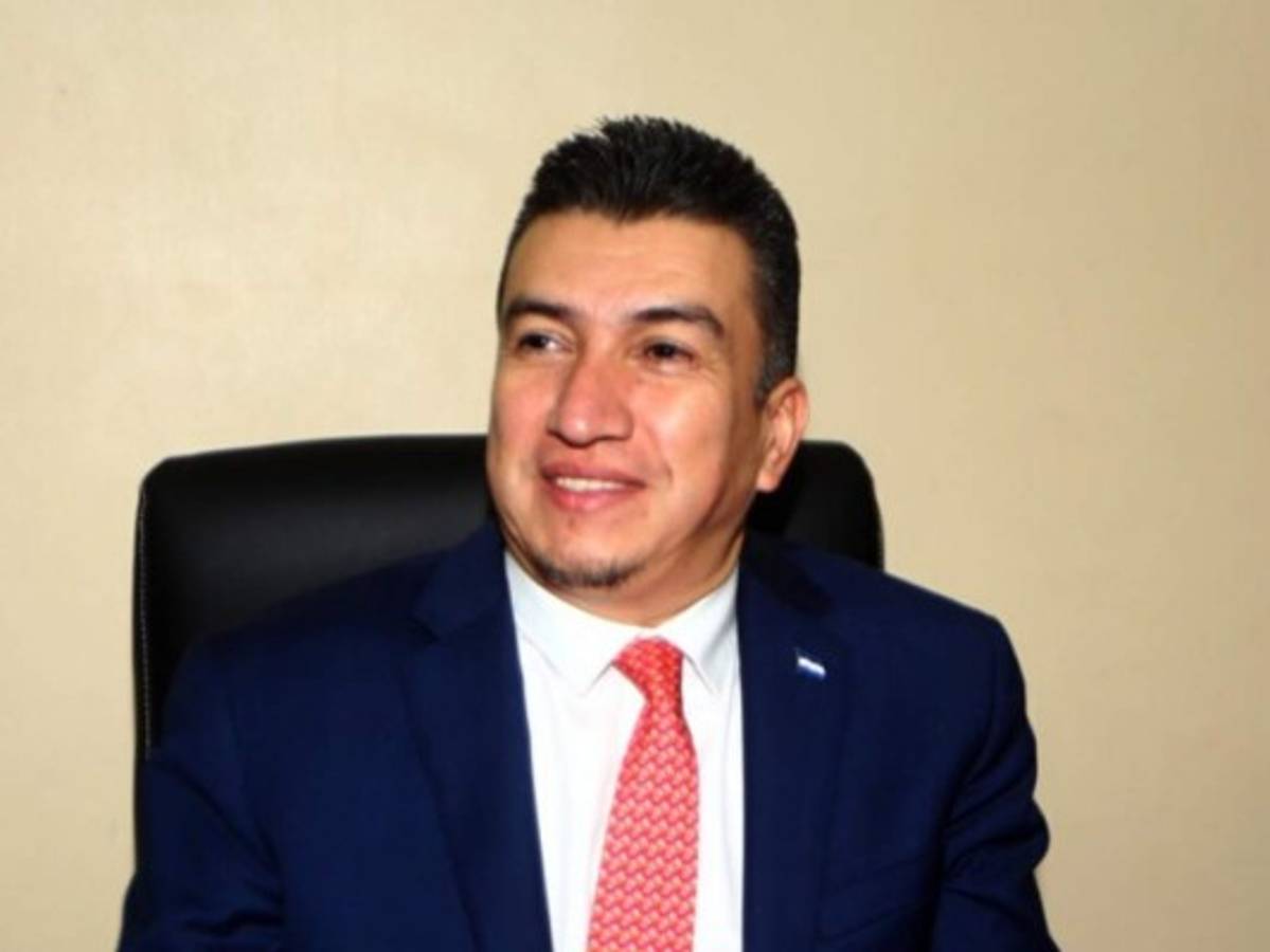 Rolando Argueta, presidente de la CSJ, supera el covid-19