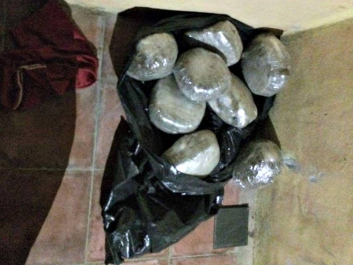 Detenidos cinco supuestos pandilleros en posesión de armas de grueso calibre