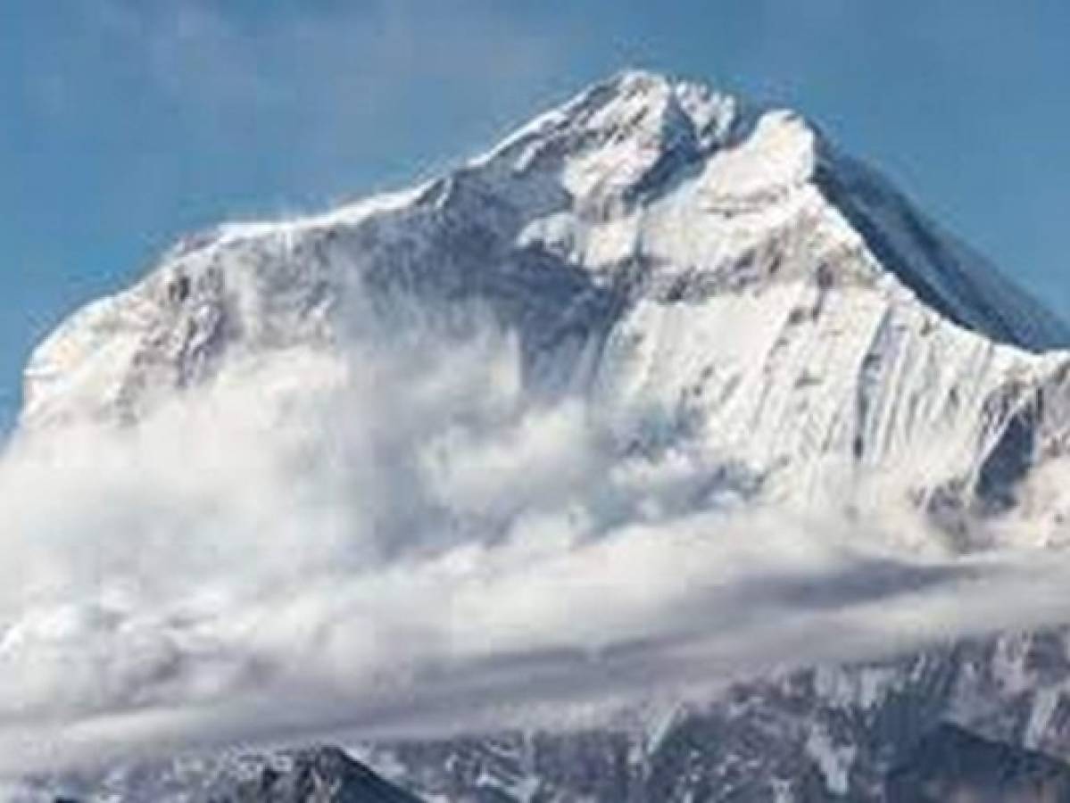 Estudio alerta que dos tercios de los glaciares del Himalaya podrían derretirse antes de 2100