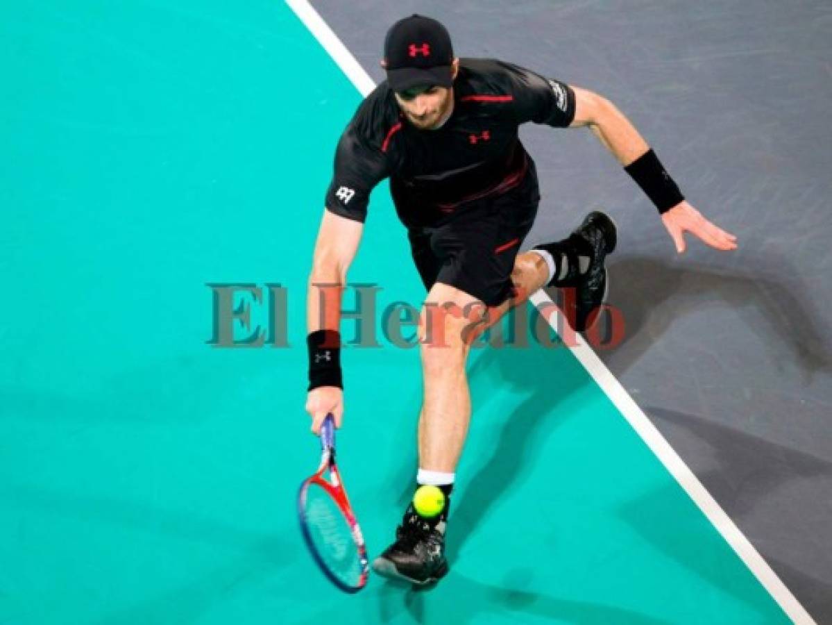 Murray regresa en partido de un set con derrota ante Bautista en Abu Dabi