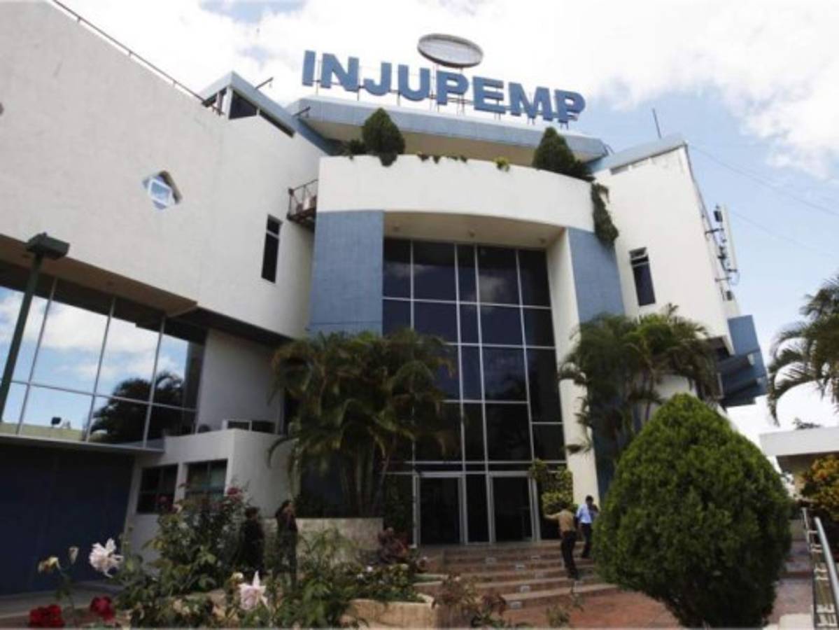 Unos 2 millones se saquearon con préstamos ficticios: ATIC