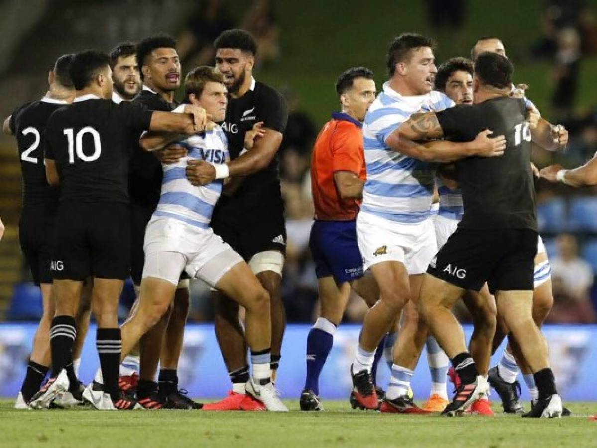 Argentina pierde 38-0 en campeonato de Rugby
