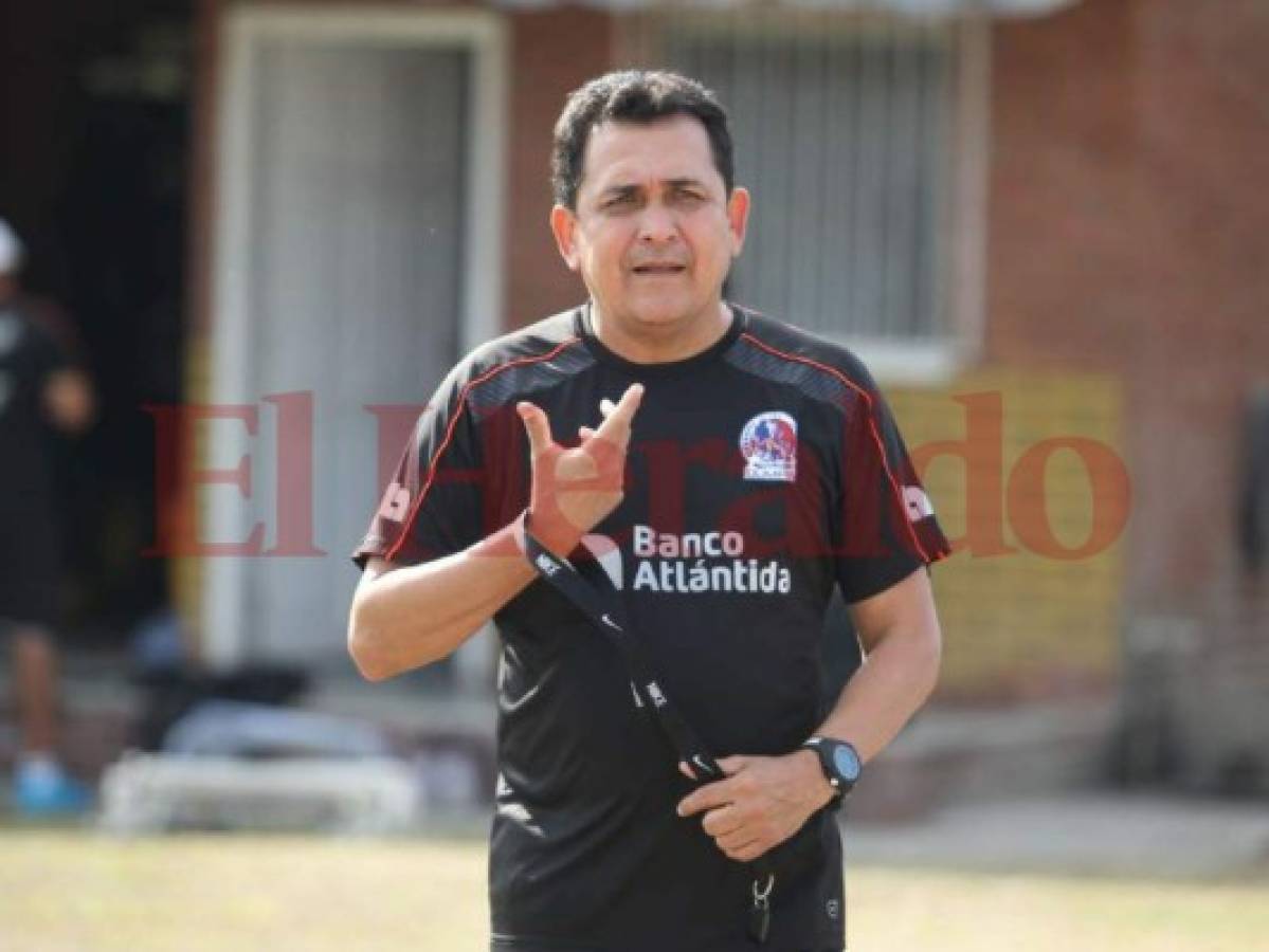 Nahún Espinoza desmiente interés de Olimpia por Caue Fernandes