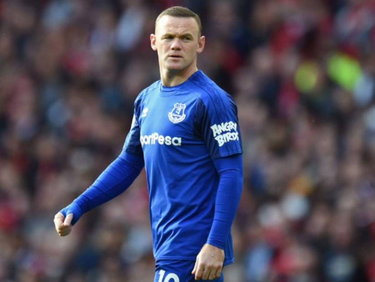 Condenan a Wayne Rooney a 2 años sin conducir y 100 horas de trabajos sociales