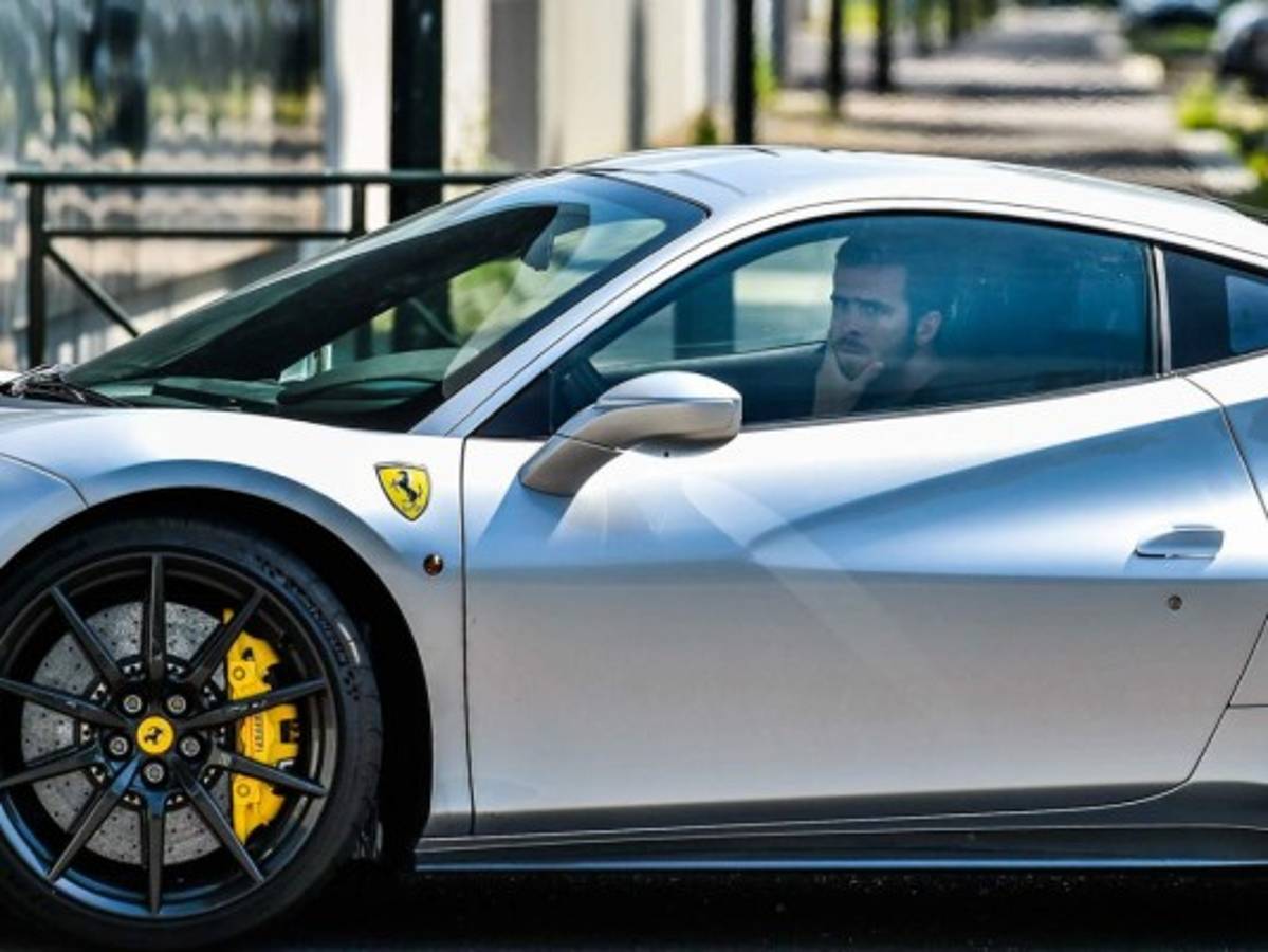 Jugadores de Juventus se ejercitan a la espera de Cristiano Ronaldo