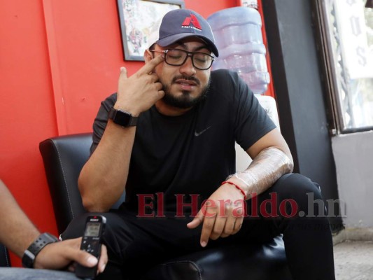 Momento duro recordando el fallecimiento de su papá.