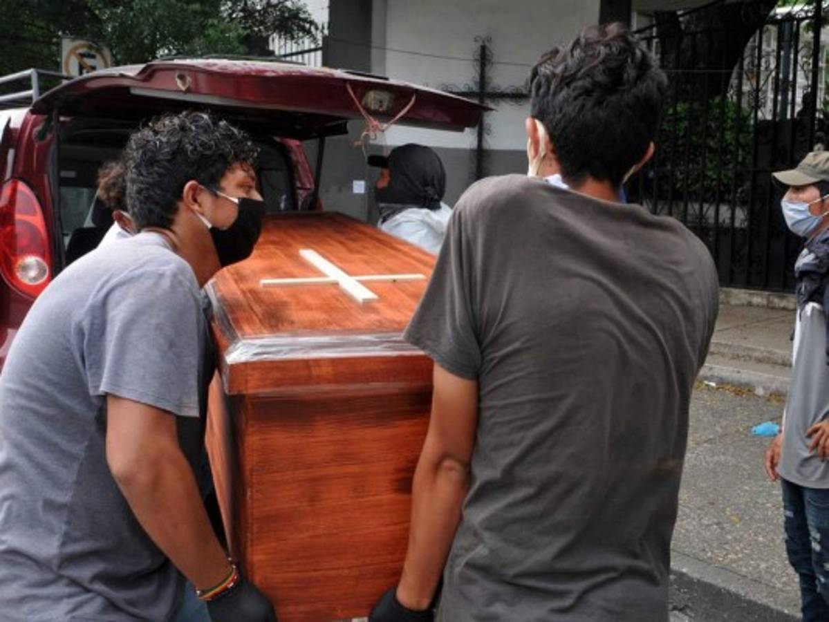 Más de 164,000 muertos por coronavirus en el mundo