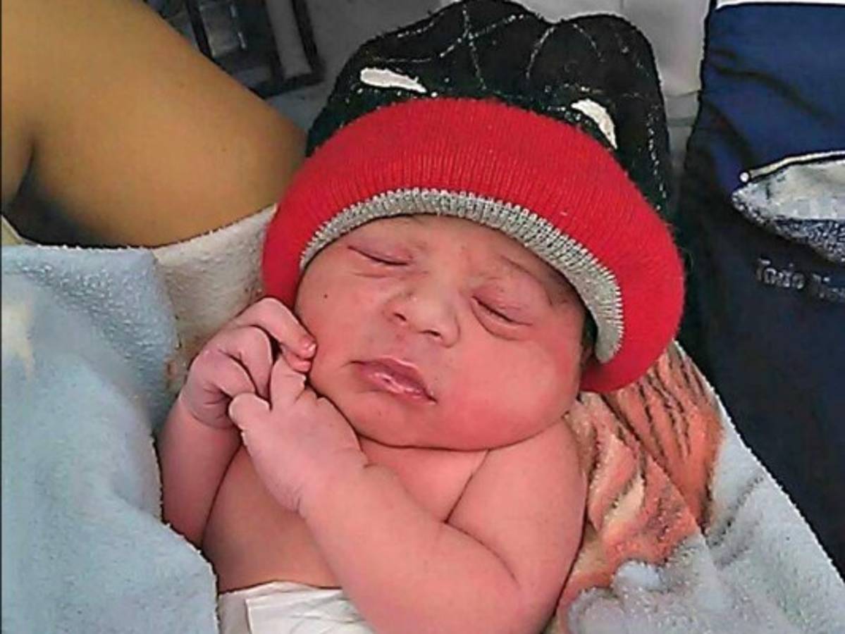 Siguatepeque: Encuentran bebé en solar baldío