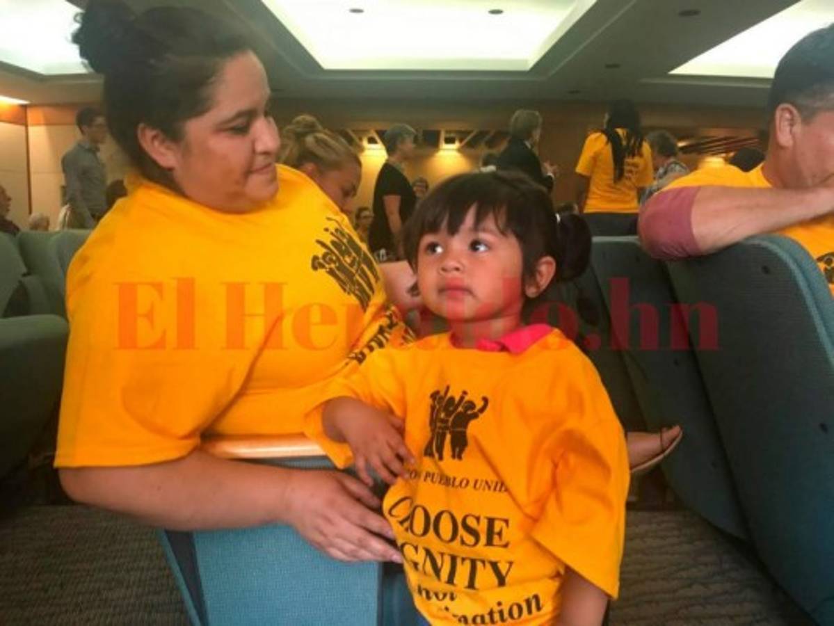 Migrantes centroamericanos denuncian maltrato ante legisladores de Nuevo México  