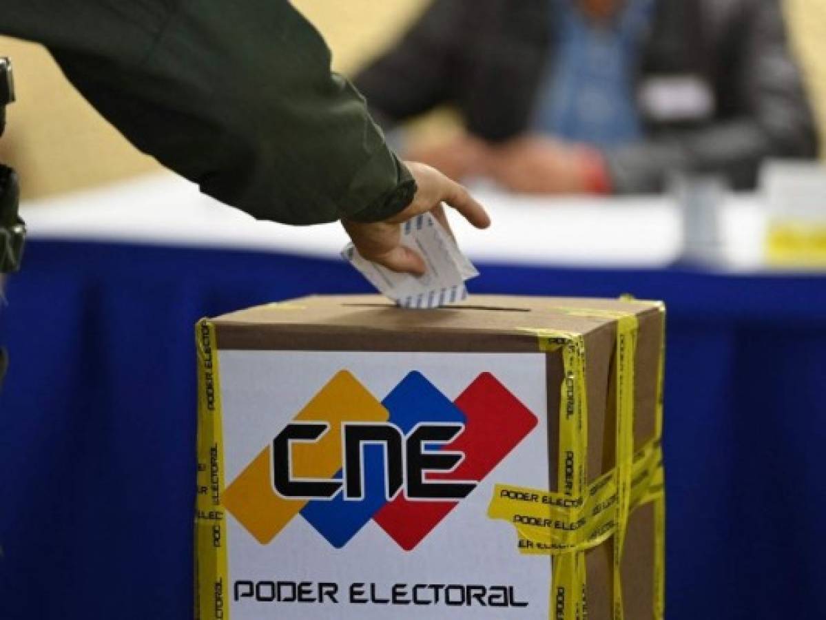 Elecciones en Venezuela no cumplieron 'expectativas democráticas', afirma España