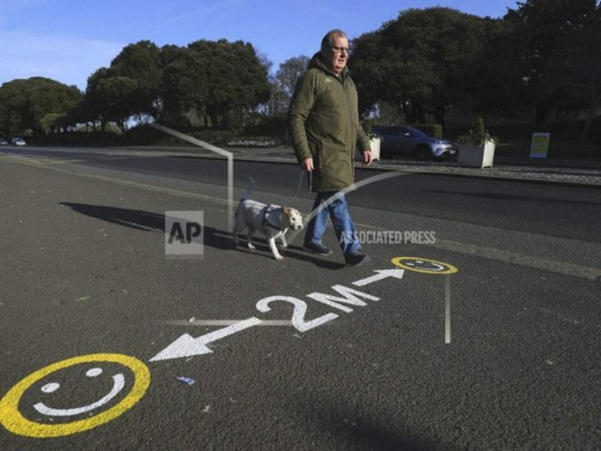 Irlanda prohíbe eventos de más de 5,000 personas hasta fin de agosto    