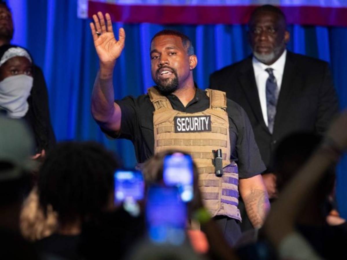 Kanye West propone dar un millón de dólares a madres de familia  