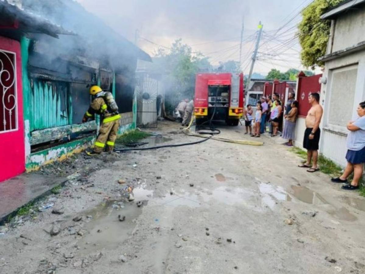 Incendio consume parte de vivienda en la colonia Victoria de Choloma