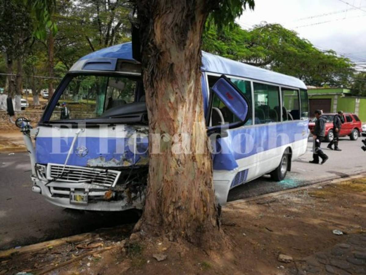 Seis personas heridas en accidente de autobús en el bulevar Los Próceres