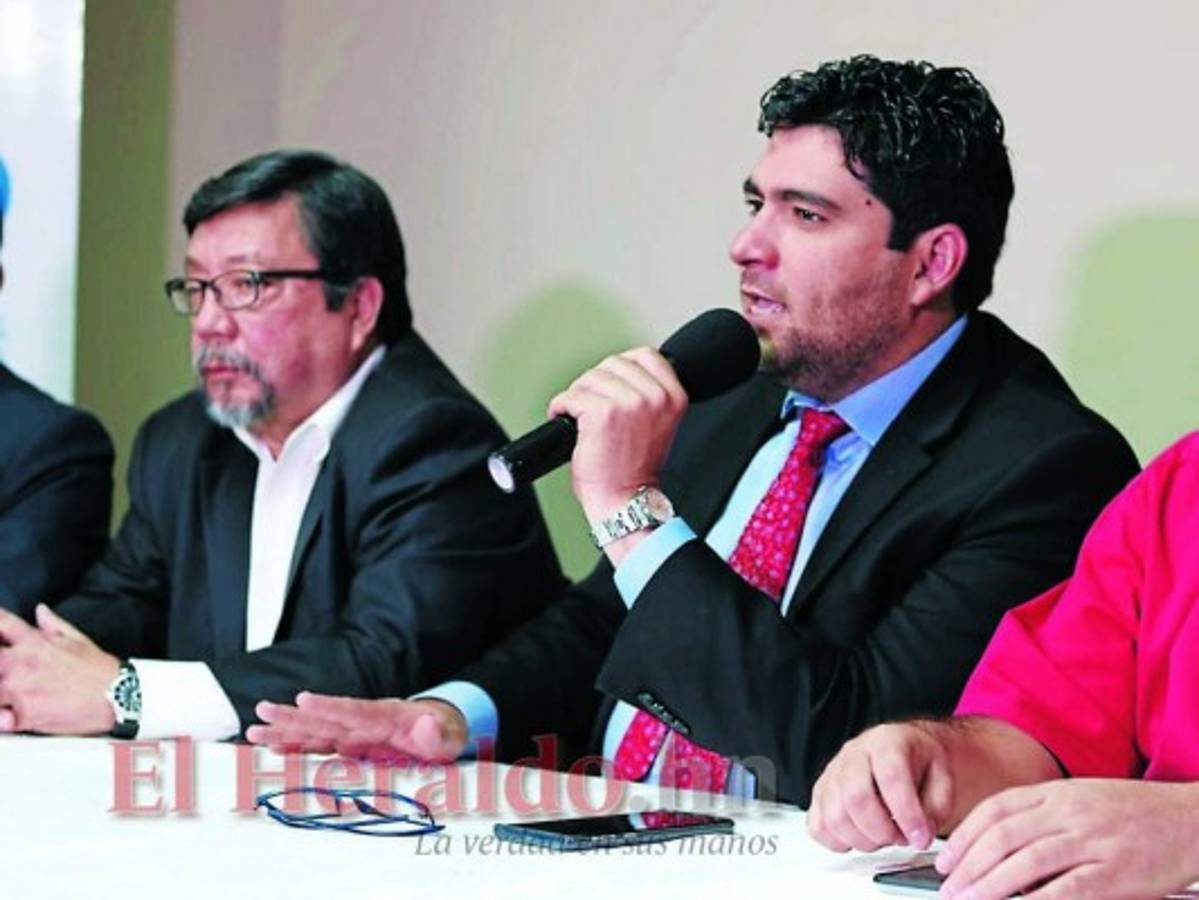 Cambio en orden de apellidos requerirá declaración jurada