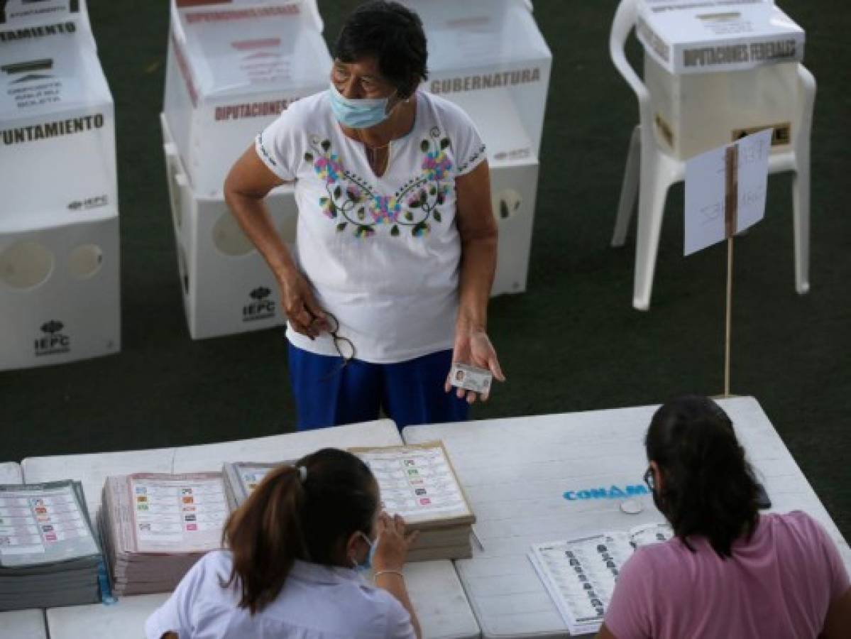 Escrutinio de elecciones intermedias avanza lento en México  