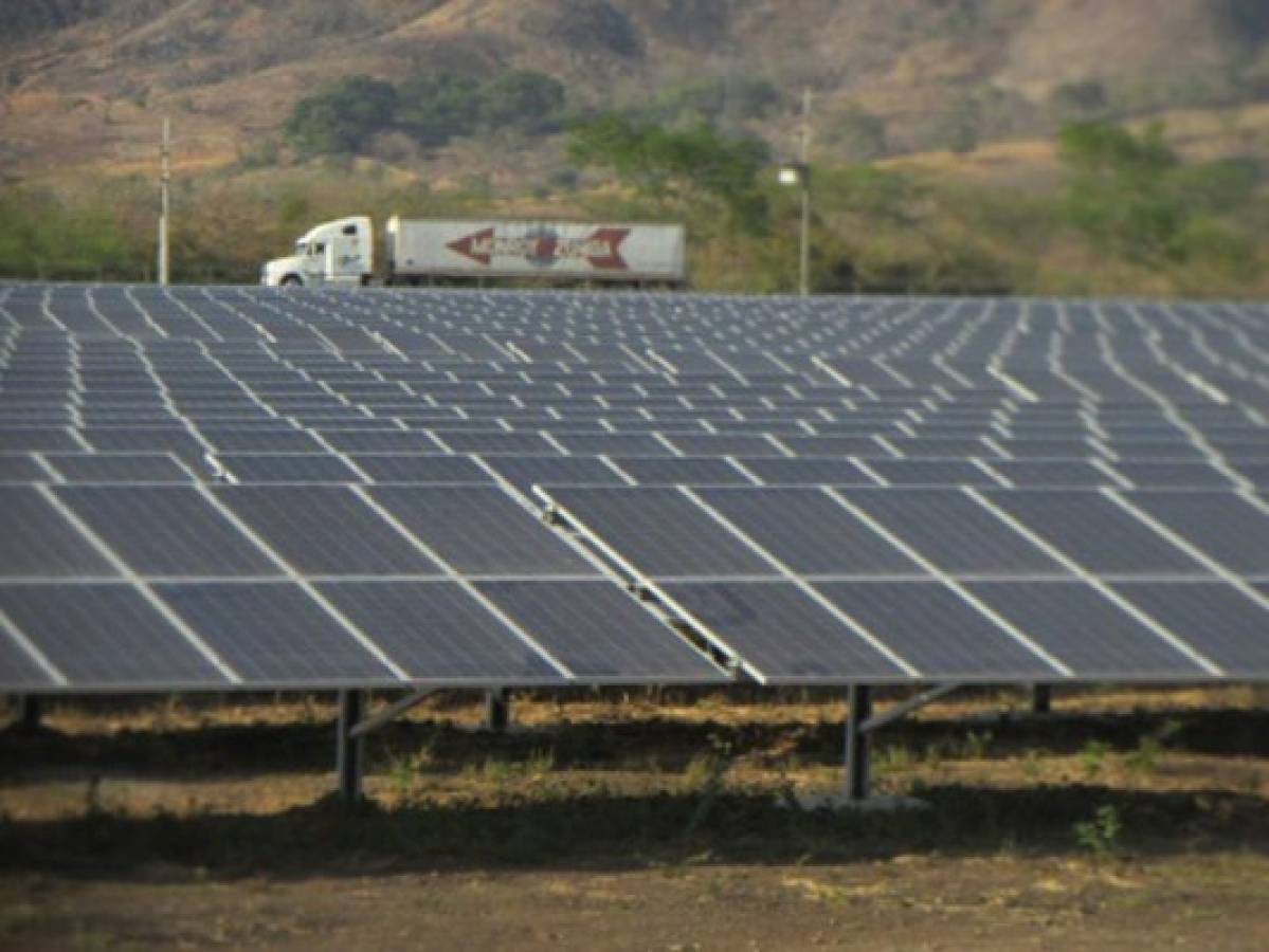 Deuda con plantas solares aumenta a L 2,372.2 millones en Honduras