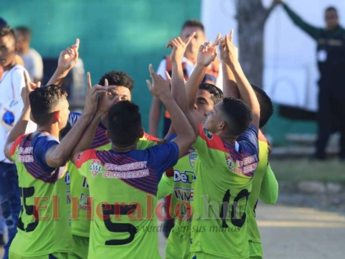 Los Lobos de la UPN golean 3-0 a Real de Minas en Danlí  