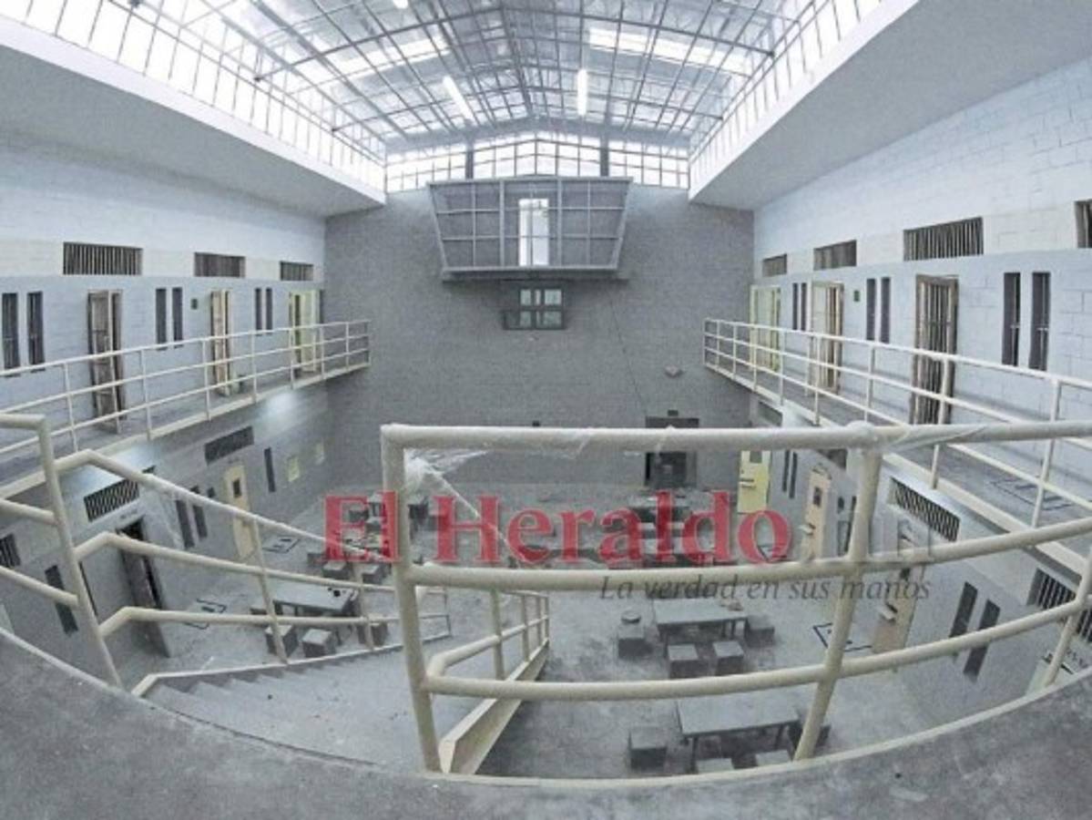 Para evitar contagios de Covid-19 ordenan cerrar 'El Pozo' en Ilama