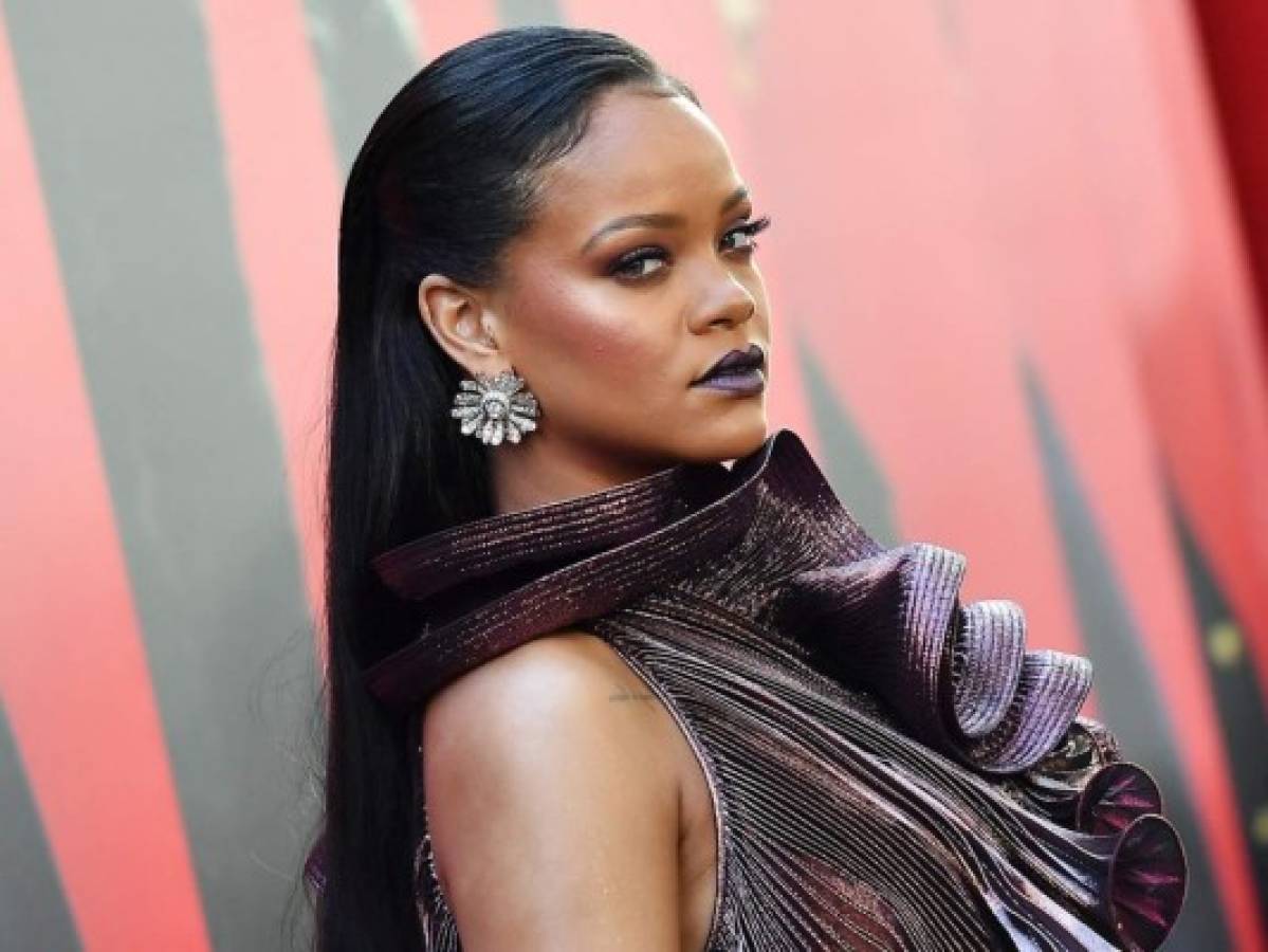 ¿En cuánto está valorada la fortuna de Rihanna?