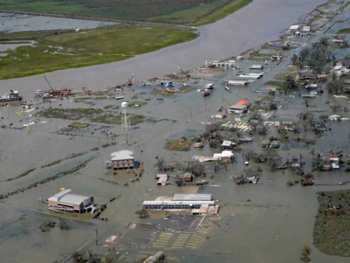 Autoridades de Luisiana informan de 4 muertes vinculadas a huracán Laura