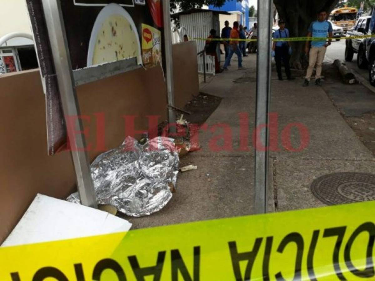 Encuentran cuerpo de una mujer frente a plaza Loarque en la capital de Honduras