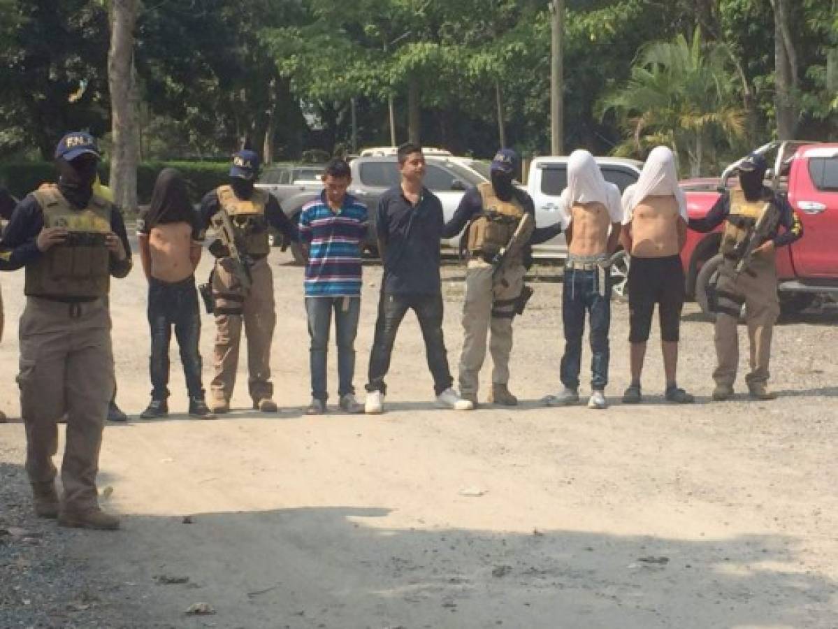 Honduras: Con notas extorsivas capturan a seis pandilleros en Cofradía, Cortés