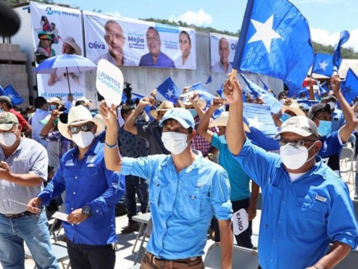 Diputados no sesionan, pero andan en campaña