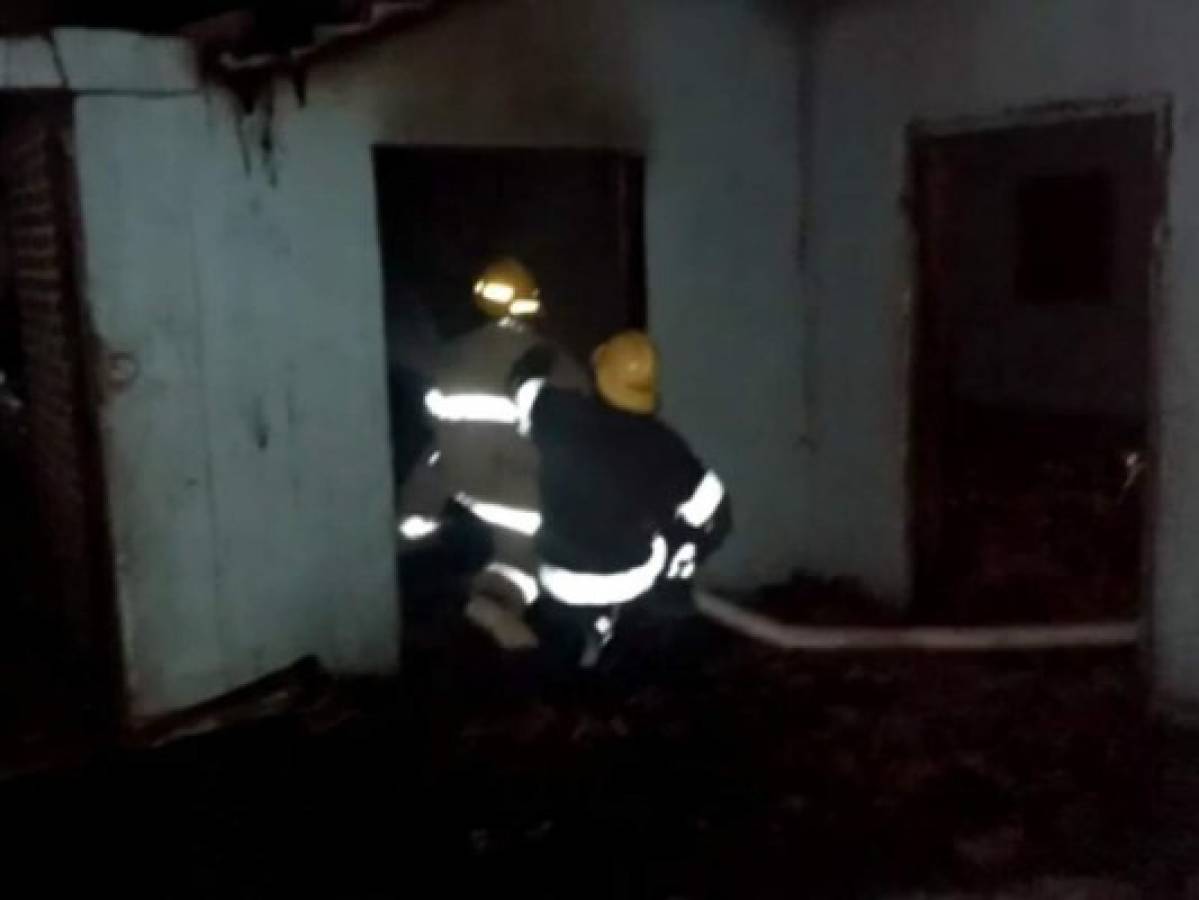 Hermanitos mueren carbonizados durante incendio en Aramecina, Valle  