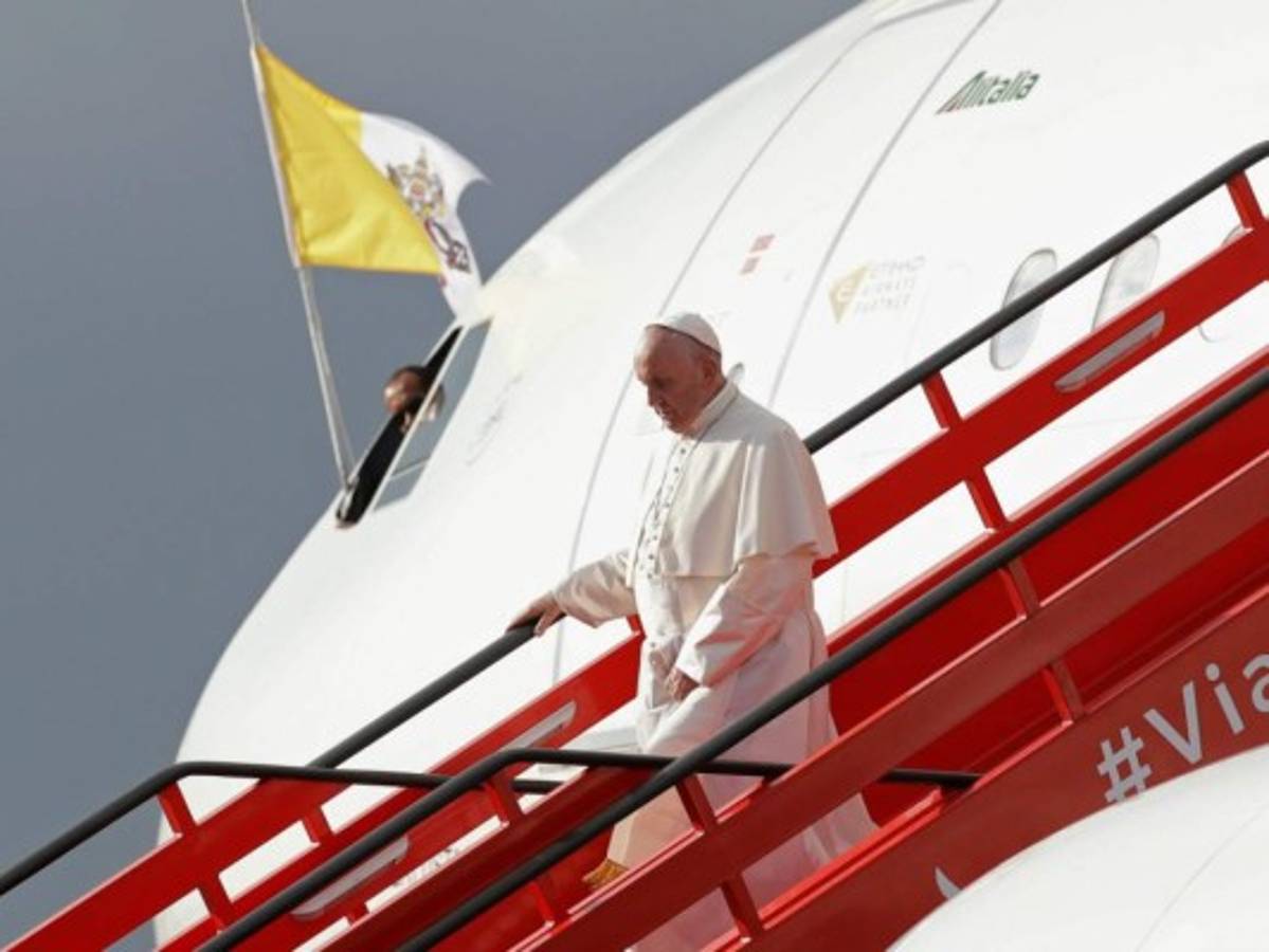 Francisco llega a Colombia para sanar heridas de conflicto&nbsp; &nbsp;&nbsp;