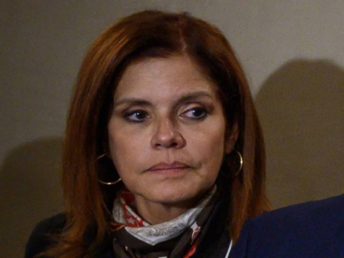 Perú: Renuncia la presidenta nombrada por el Parlamento