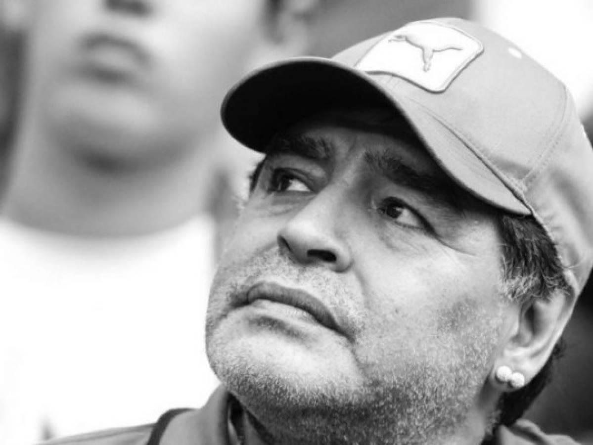 Pesar y lamento, personalidades del deporte se despiden de Maradona