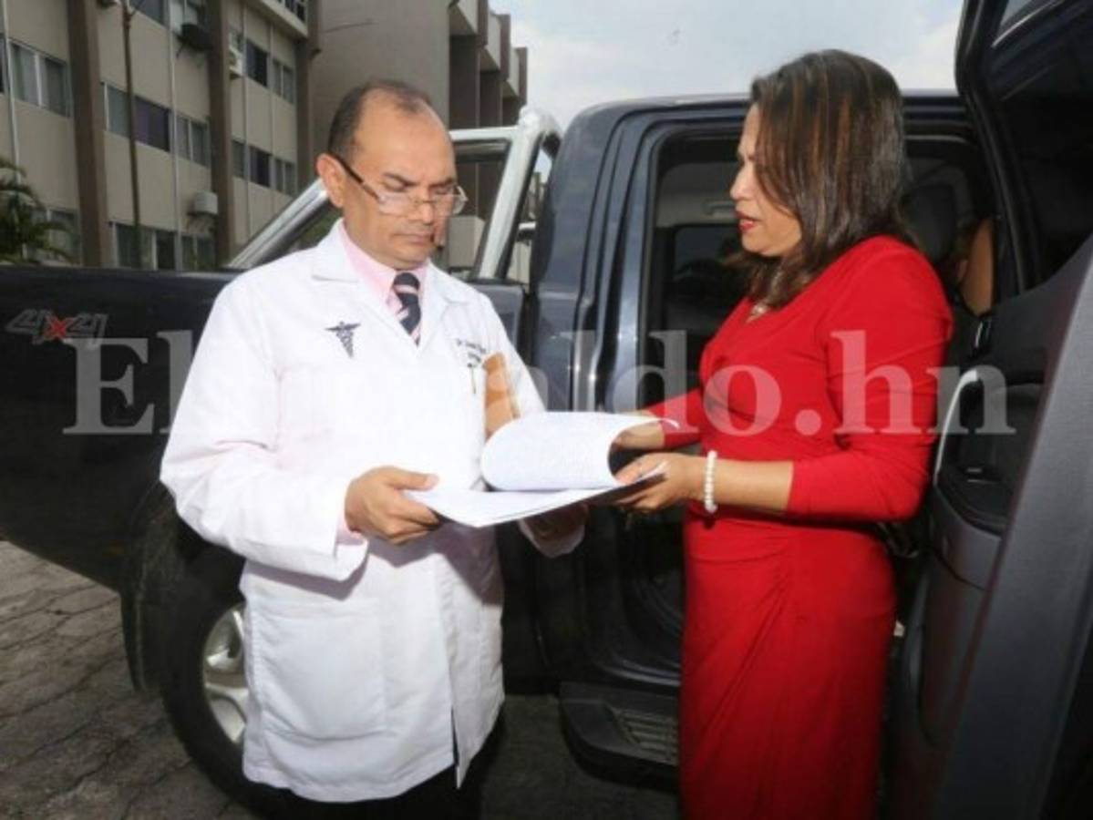 Dennis Chirinos interpone querella contra coordinadora de junta directiva del Hospital Escuela