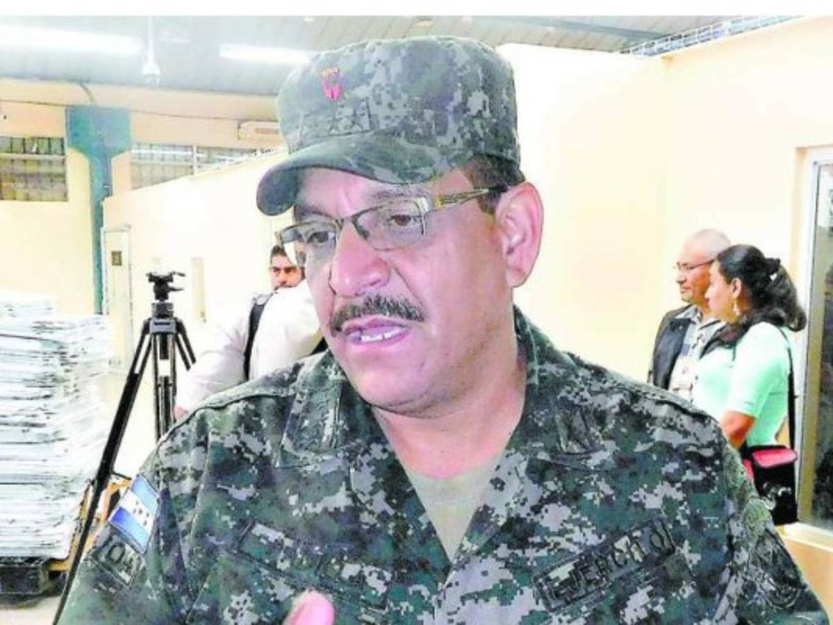 Las Fuerzas Armadas tienen listos mil vehículos para trasladar material electoral