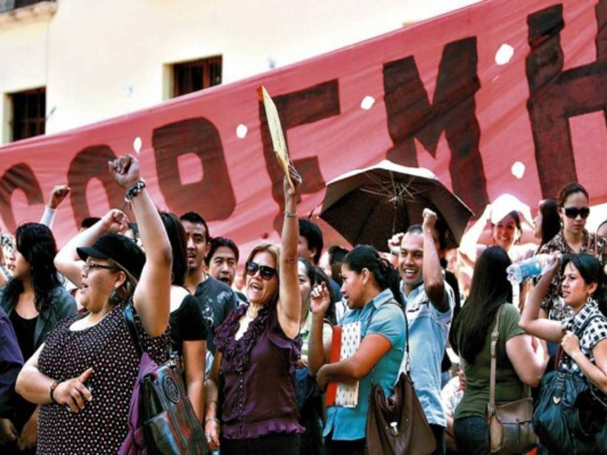 Después de ocho años, magisterio y gobierno se reúnen