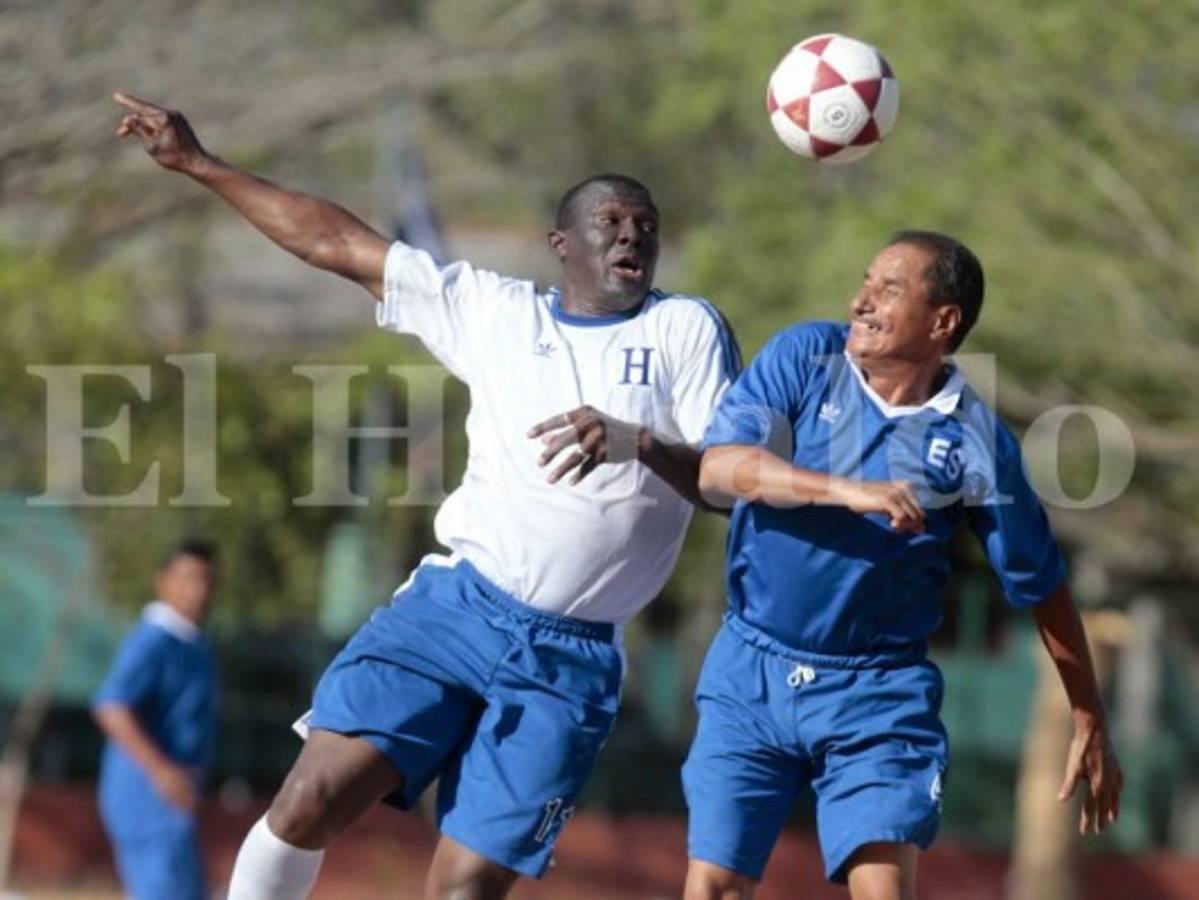 En amistoso exmundialistas de España 82 de Honduras y El Salvador empataron a uno