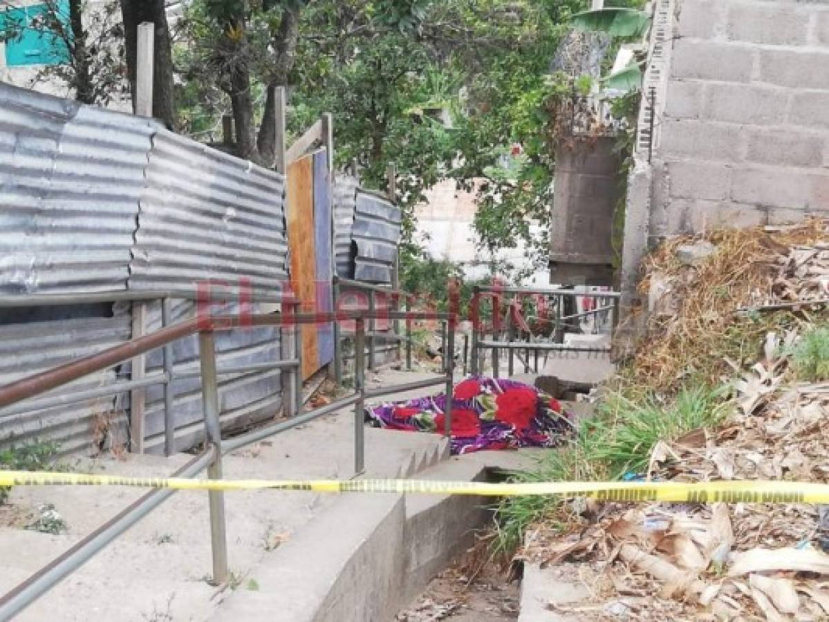 Matan de 16 disparos a hombre en gradas de la colonia Los Pinos