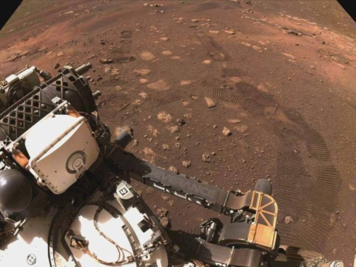 'Nihao Marte': China logra posar un robot en el planeta rojo  