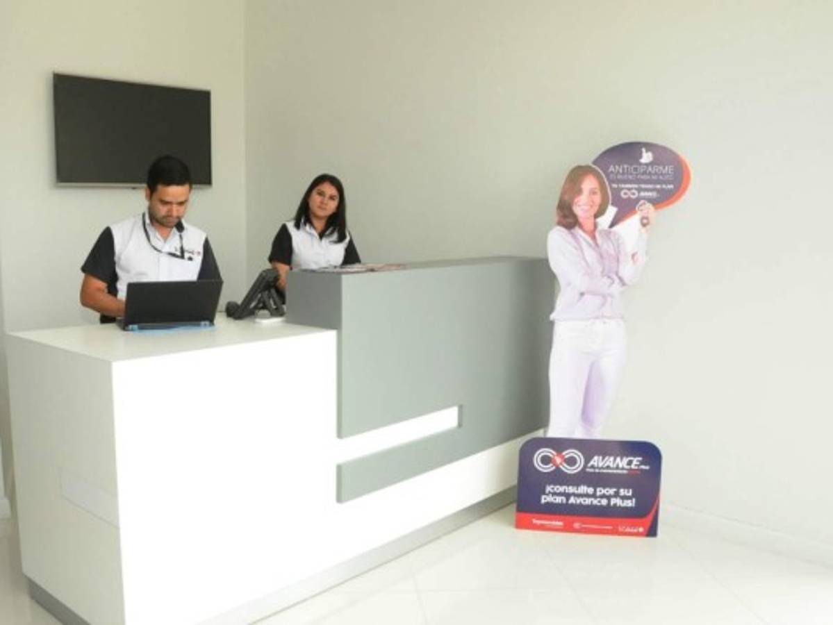 Corporación Flores presenta su nueva agencia de ventas, Anillo Periférico