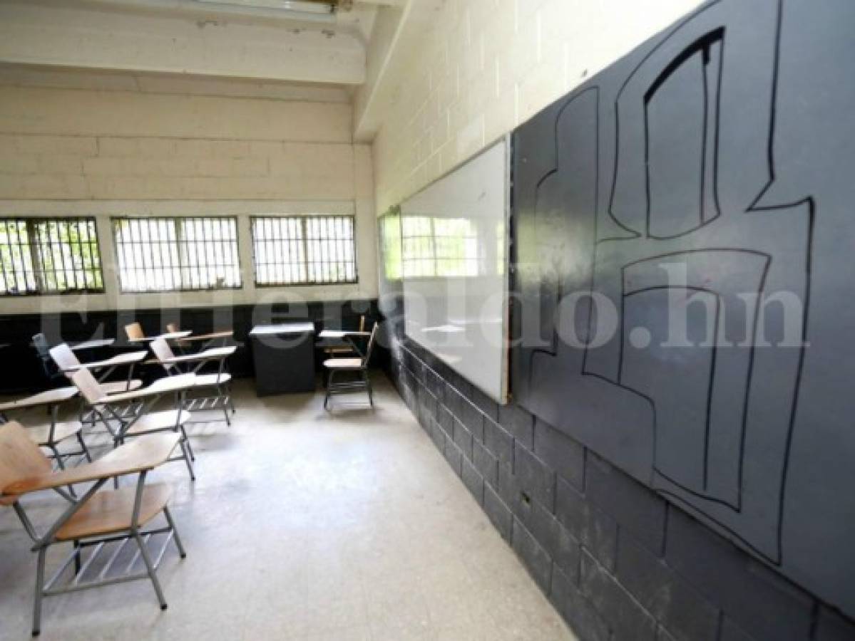 Pandilla 18 sella de terror el aula 105 del Instituto Central, el último salón donde recibió clases Olman Adalid Castillo