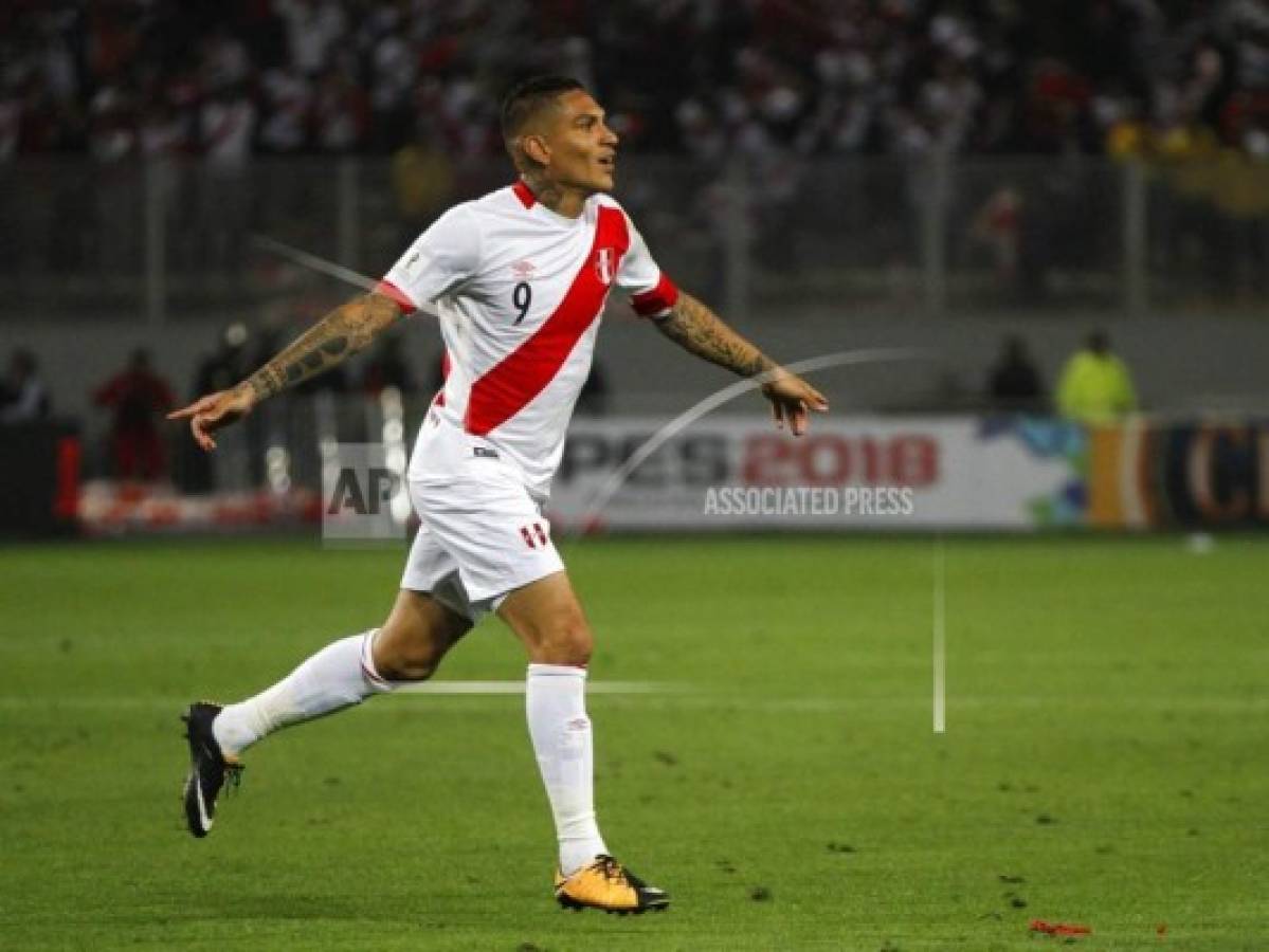 Paolo Guerrero no podrá jugar mientras espera veredicto final