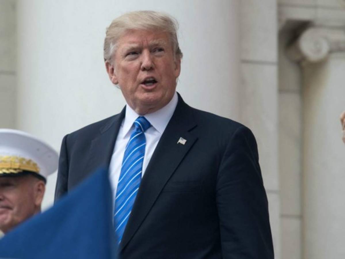 Trump fustiga a Alemania por relación comercial con EEUU y participación en OTAN